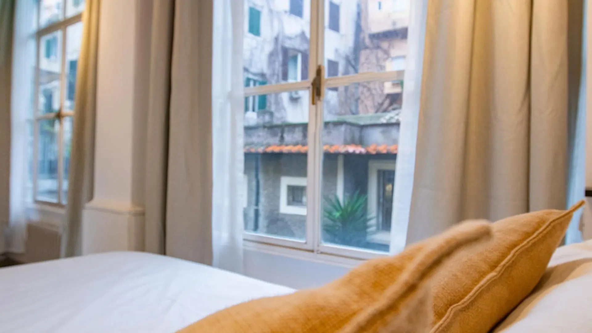 Historical Palace Apartment With Large Terrace Rome