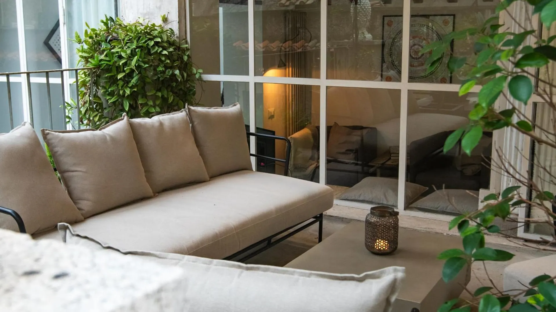 Historical Palace Apartment With Large Terrace Rome Italy